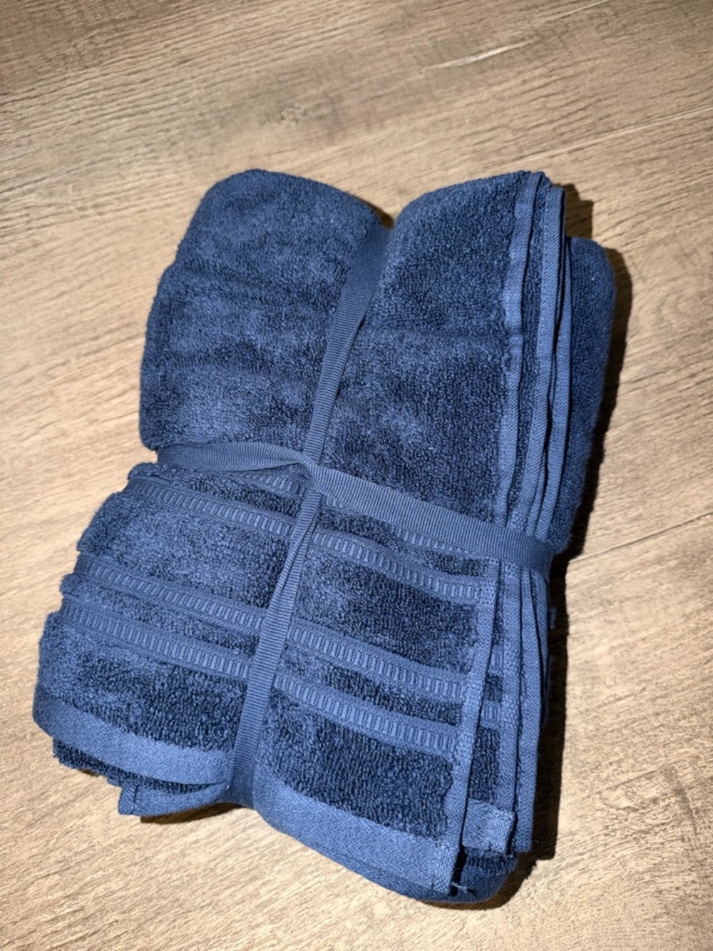 ESSEX PARK 4 Piece Towel Set Dark Blue BRAND NEW Cotton - Picture 2 of 7